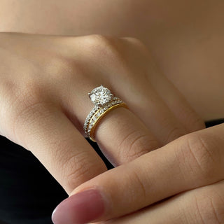 Reign Round Ring
