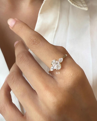 Three Stone Oval Ring