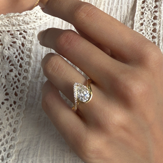 The Sculpted Pear Knot Ring