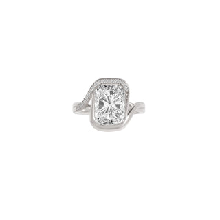 The Sculpted Radiant Knot Ring